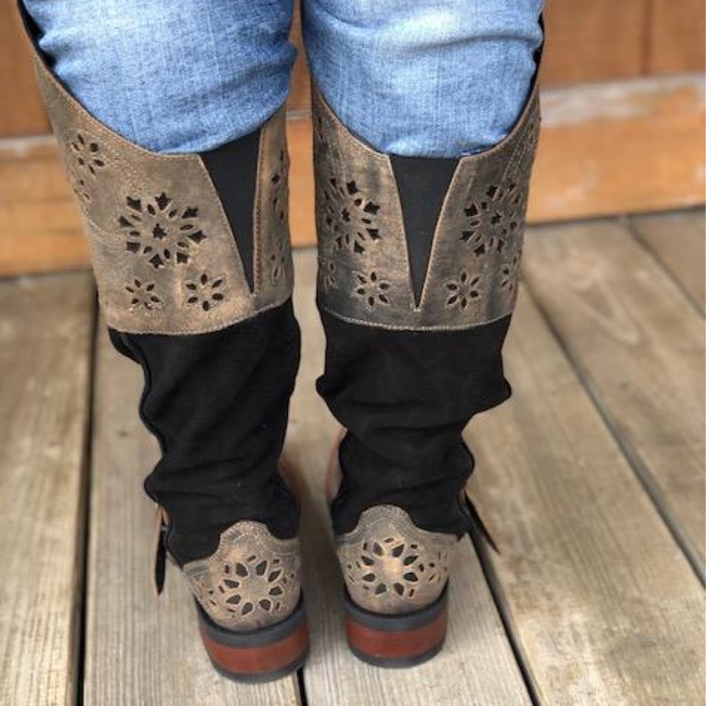 RELISTED SIZE 7 AVAILABLE Laredo | Caught You Lookin' Distressed Square Toe - Picture 10 of 12